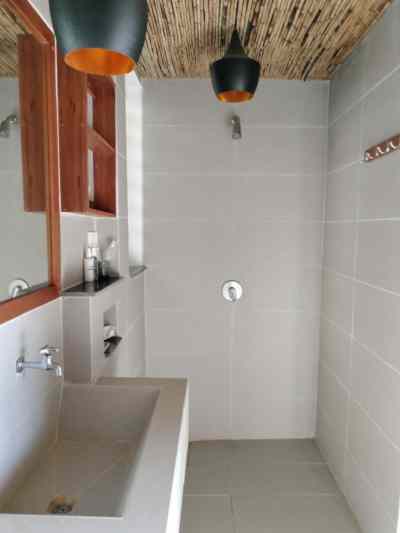 Room 102 Image 7
